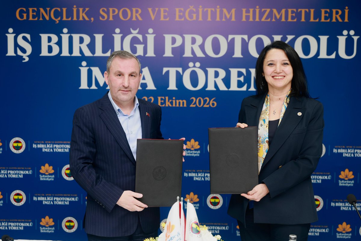 alitombastr's tweet photo. Bugün; Sultanbeyli Belediyemiz ile Fenerbahçe Üniversitesi arasında eğitim, gençlik ve spor alanlarında önemli bir iş birliği protokolü imzaladık.

Bu iş birliğiyle ortak projeler geliştirecek, gençlerimize staj ve uygulama imkânları sunacağız. Sağlıklı bir yaşam ve güçlü bir gelecek için gençlerimizi desteklemeye devam edeceğiz.

Değerli katkıları için Fenerbahçe Üniversitesi Rektörü Sayın Prof. Dr. Fatma Kanca’ya ve emeği geçen herkese teşekkür ediyorum. Hayırlı olsun.