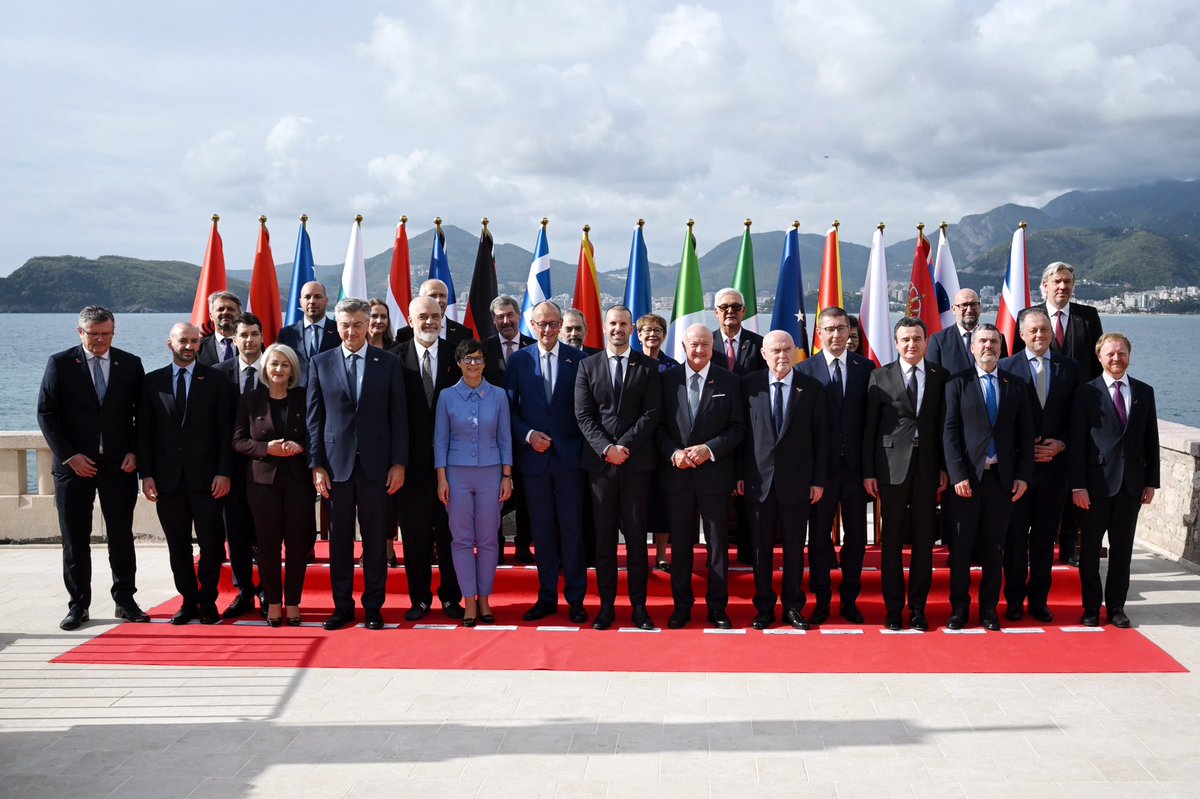 albinkurti's tweet photo. Today in Sveti Stefan, the #BerlinProcess held its 13th Summit. Launched by Germany in 2014, it has kept the EU path open for those who keep choosing it. In this Process, we have proposed, signed and implemented agreements, proving ourselves a reliable partner.

We have done what was ours alone to do: democratic progress, reforms and growth. In foreign policy, we act as an EU member, and in Kosova, Moscow has never found a crack in Europe. Now, the decision on candidate status and the opening of accession negotiations lies with the EU.

My speech:
https://t.co/E7G0dRwqta