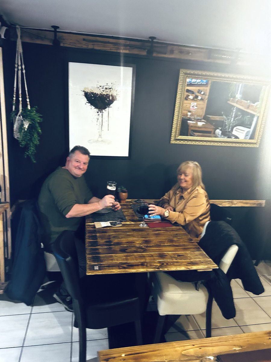 CheersSpalding's tweet photo. ⭐ Loved your visit? We’d really appreciate your feedback!

Leave us a review:
https://t.co/3tKqNNAYz7

📍 Please tag yourself in the photo so you can easily find your visit and share it with your friends. ❤️🍷 https://t.co/t9etBoT191
