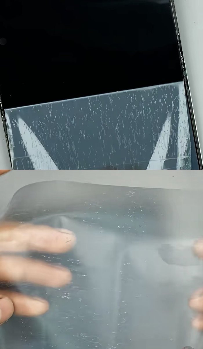 VerdeSelvans's tweet photo. Apparently, this is what the iPhone Duo’s Nano Texture film looks like when removed. https://t.co/Bq8bKL40jb