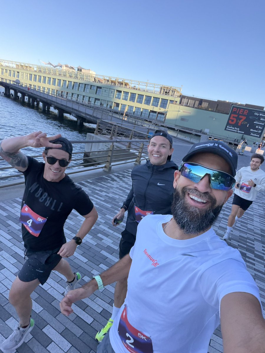 MattBerryRC's tweet photo. Favourite run of the year 

The NYC @RevenueCat x @runna 5k 😍 https://t.co/XGk70HuVJp