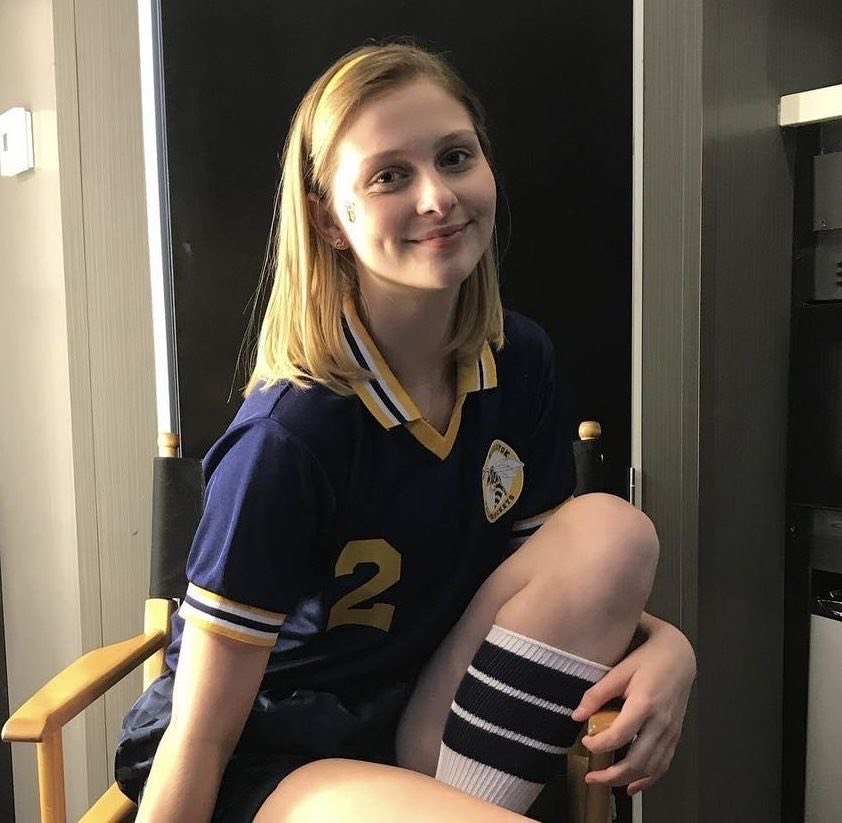lqvenderhqze's tweet photo. days till yellowjackets season four!!! https://t.co/hTmi5fbZzi