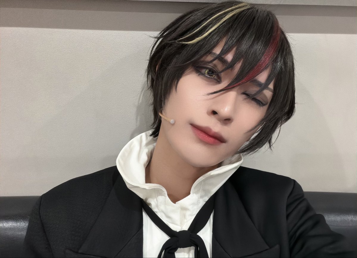 fuuta__ss's tweet photo. 舞台『転生したらスライムだった件』
-魔王覚醒編＆八星輝翔編-
初日ありがとうございました。

やっぱり強いのってかっこいい
俺もディアブロさんくらい強くなりたい
千秋楽までに俺も強くなろうと思います。

明日から最後までよろしくね👌 https://t.co/kfo8FHRuHU