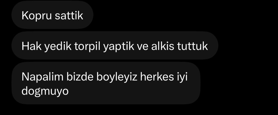 wlendik's tweet photo. isfadcı olmayan kızlar bal olsaymış 
en arkada biz https://t.co/dHjjea67Vv