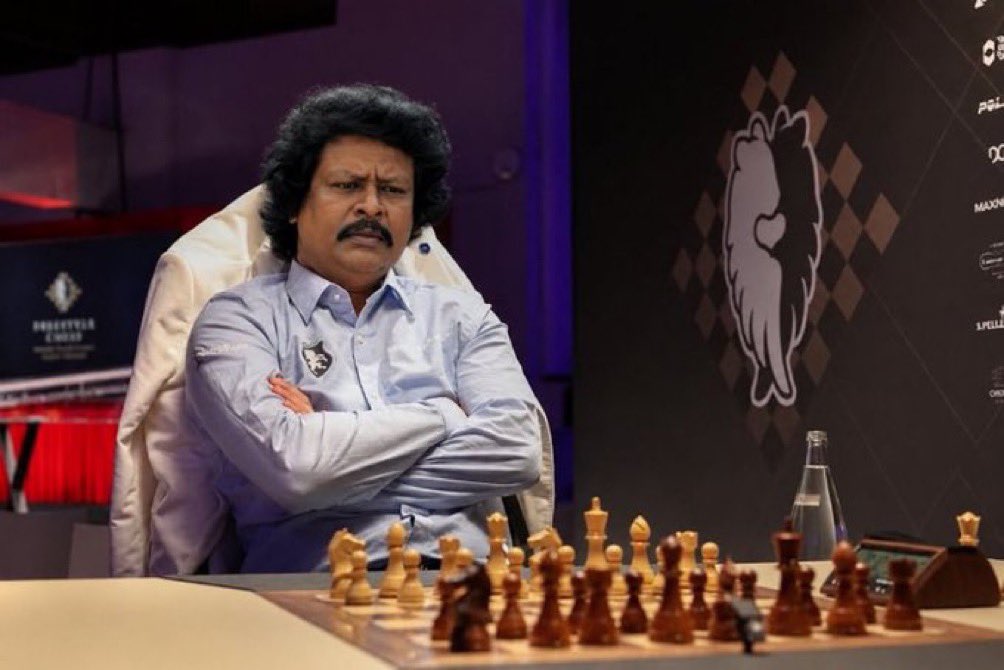 whtsmytweet's tweet photo. @itisprashanth Mumbai la vela seyyiravan kitaiye epdi Mumbai la vela seiranga nu solli kodukra parthiya Moorthy? Chess therla na vendam vittudu https://t.co/fZZSNa6odW