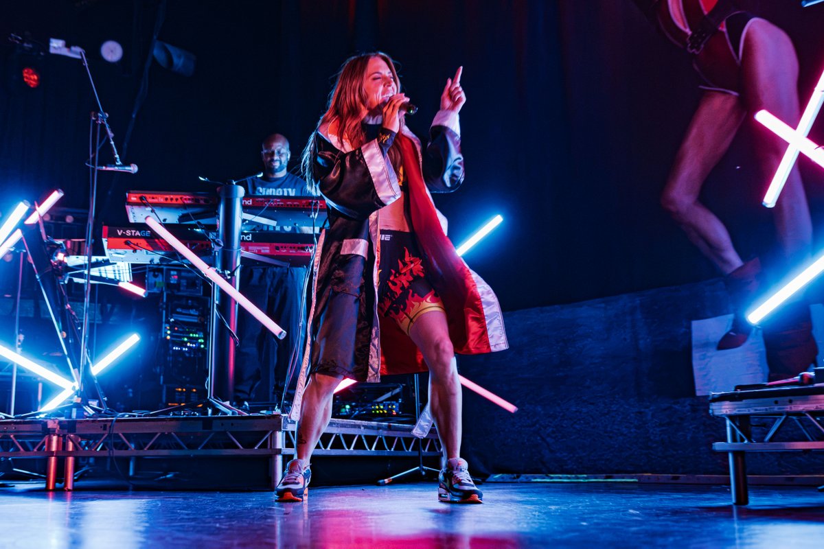 O2RitzManc's tweet photo. We're still reeling over Melanie C's incredible performance at #O2RitzManchester! Who was there? 👇

21.10.26
📸 Mudkiss Photos https://t.co/i9fnBcFsZj