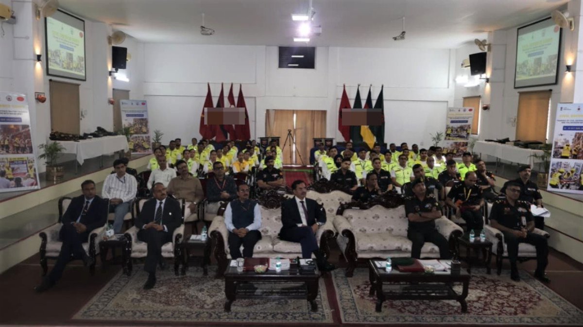 westerncomd_IA's tweet photo. MILITARY-CIVIL FUSION | STRENGTHENING NATIONAL RESILIENCE

The #IndianArmy commenced a three-day pilot training programme for #CivilDefence Master Trainers on 22 Oct 2026 under the ‘Train With Your Army Camp’ initiative.

In his inaugural address, Lt Gen Rajesh Sethi, AVSM, SM, VSM, GOC Delhi Area, emphasised building a cadre of skilled Master Trainers to enhance Civil Defence capabilities across States and UTs. Shri Sunil Kumar Jha, DG FSCDHG, highlighted the importance of coordinated preparedness and response.

The programme combines classroom instruction, demonstrations and practical exercises on emerging security threats, drone and counter-drone awareness, air raid precautions, CBRN preparedness, cyber defence and survival skills.

The initiative strengthens #MilitaryCivilFusion by empowering Civil Defence volunteers, enhancing grassroots preparedness and building a coordinated, resilient response to evolving security challenges.

Train the Trainers. Empower Communities. Strengthen National Resilience.

#CapacityBuilding #CivilDefence #NationBuilding

@adgpi @SpokespersonMoD @HMOIndia @DGFSCDHG @DelFireService @DGHomeGuard