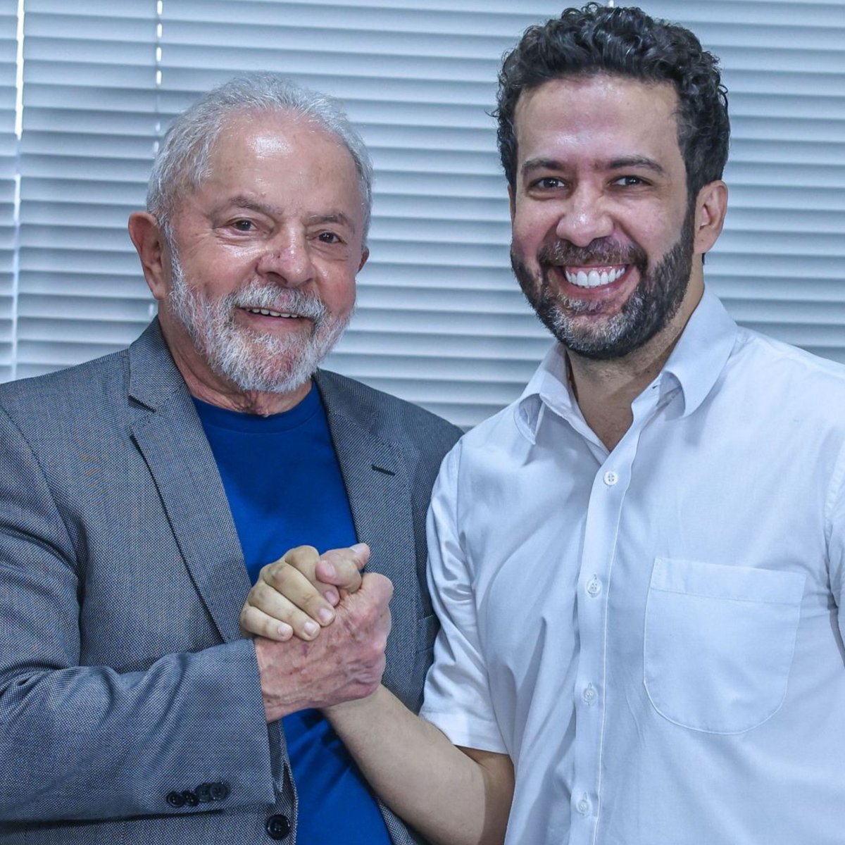 updatecharts's tweet photo. “Exército do Lula” ultrapassou a marca de 8 MILHÕES de membros no WhatsApp. https://t.co/fHdrCVH9Hk