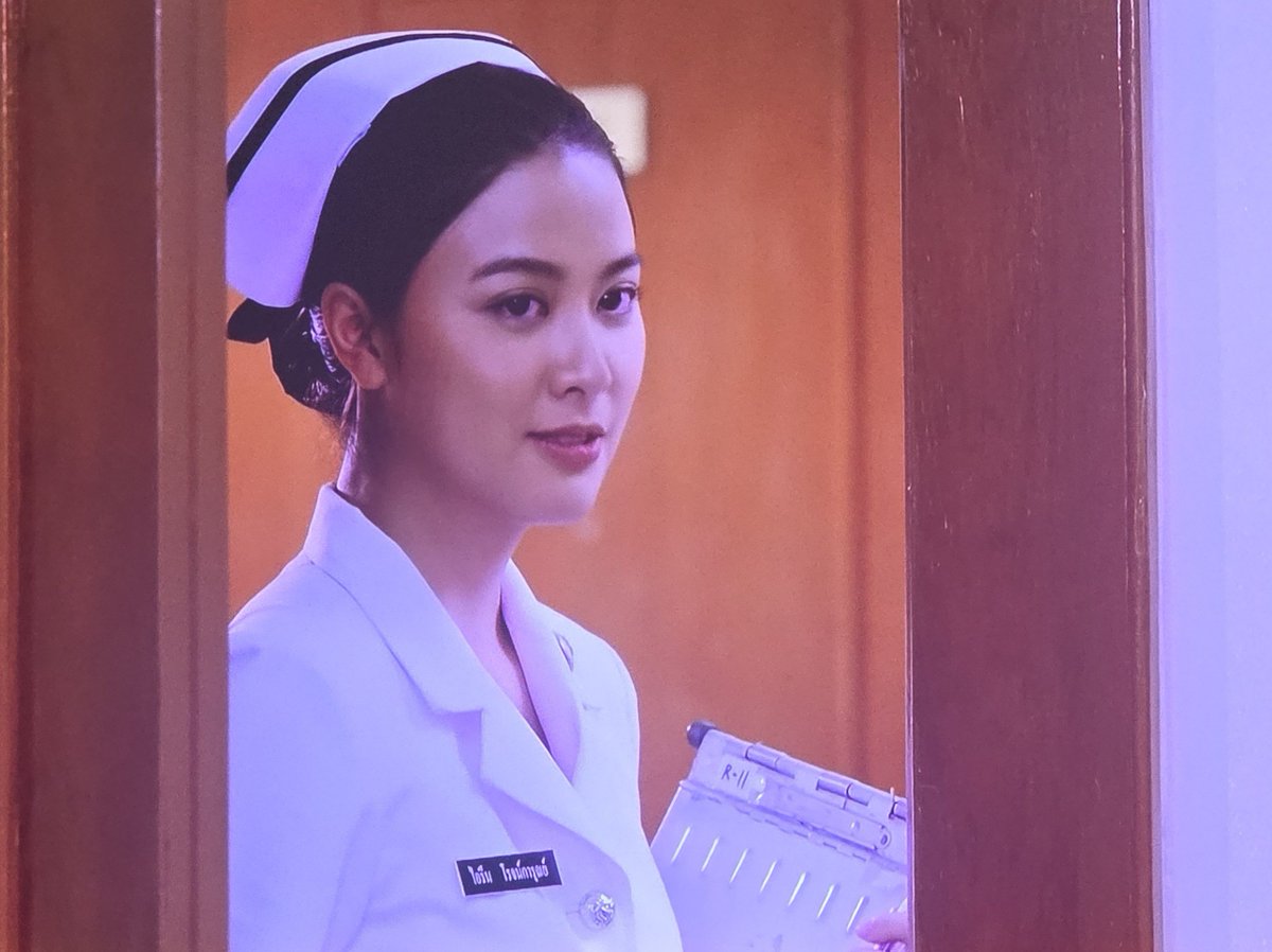 SupportPon's tweet photo. แม่ก็เรียกเจ้าตัวเล็กต่อหน้าสาวพยาบาลอีก โอ้ยย พ่อหนุ่มทหาร อายสาวแล้วแม่!!

MOTHERLAND PREMIERE
#เก็บแผ่นดินEP1 https://t.co/RWB3jZzTNb