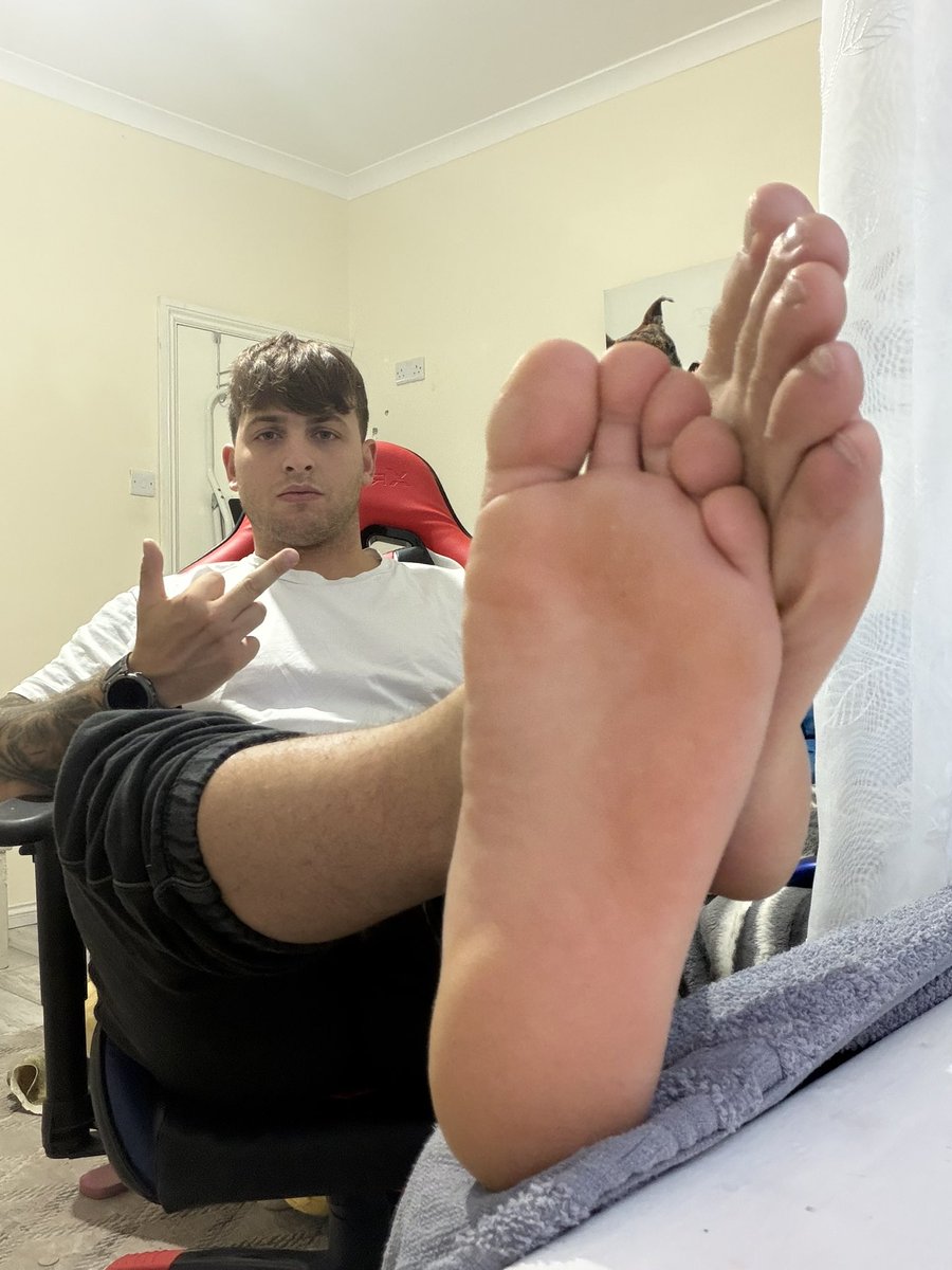 DiabloBoy_1's tweet photo. You'd love to sniff it🐷🥵 https://t.co/2ilm92Hp4v
