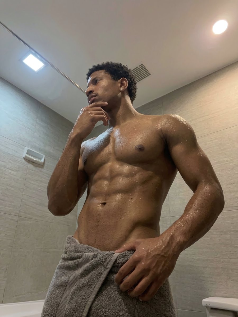 Clayevan202's tweet photo. Sweet spot or soft spot? That is the question.

#gay #mlm https://t.co/nZtq8w75Yb