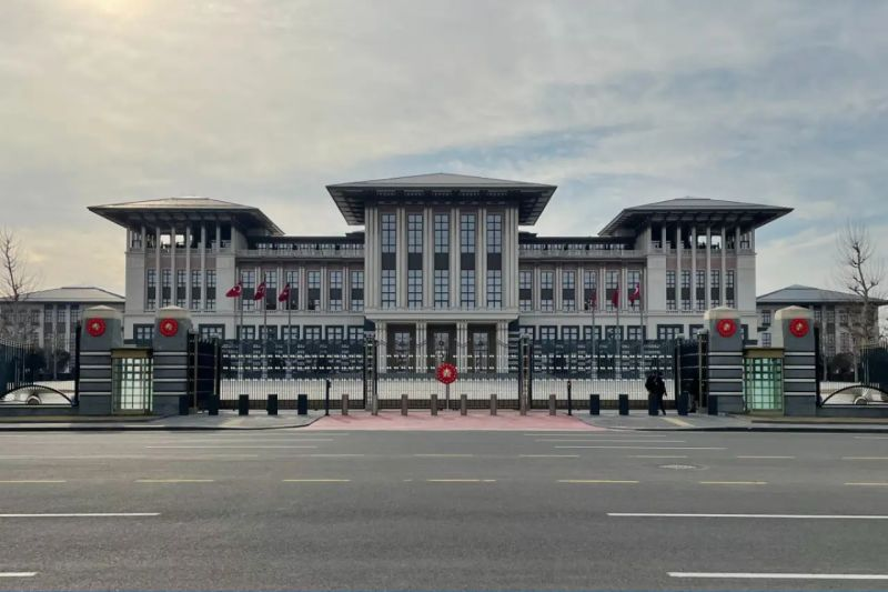 BentheDerya's tweet photo. Emekliye sefalet,saraya saadet...

Cumhurbaşkanlığı 2027’de saatte 3 milyon TL harcayacak

Günde 75 milyon 471 bin TL harcayacak

Yılda 27 milyar 547 milyon TL harcayacak

Konvoya da 20 yeni araç daha eklenecek.

#EmekliAçFoncuVurKaç https://t.co/16xgoeKRxp