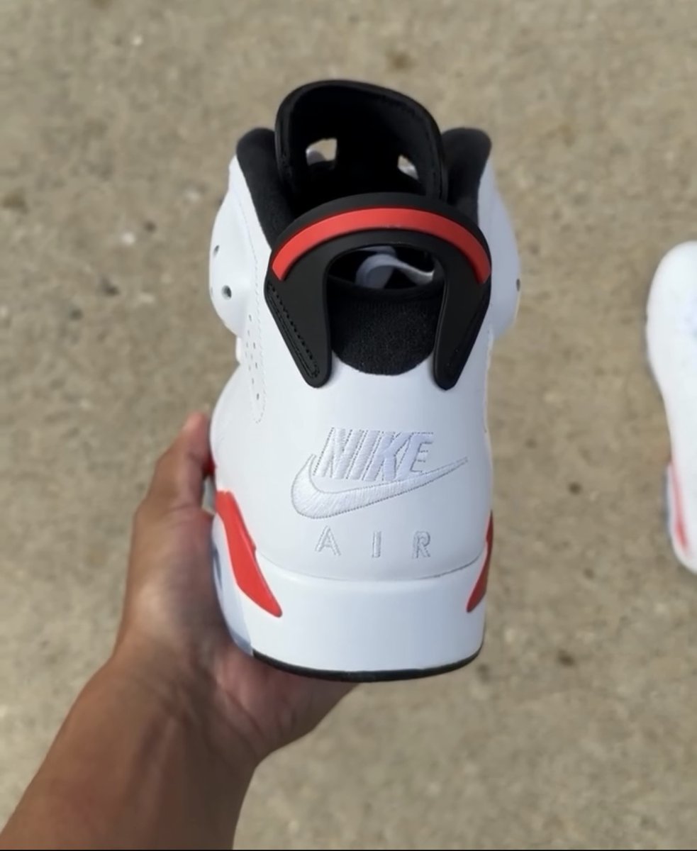 JustFreshKicks's tweet photo. Air Jordan 6 OG “White Infrared” Releases November 7th 🌋

Details: https://t.co/GgJvZZKQTe https://t.co/njTCfdIWHV