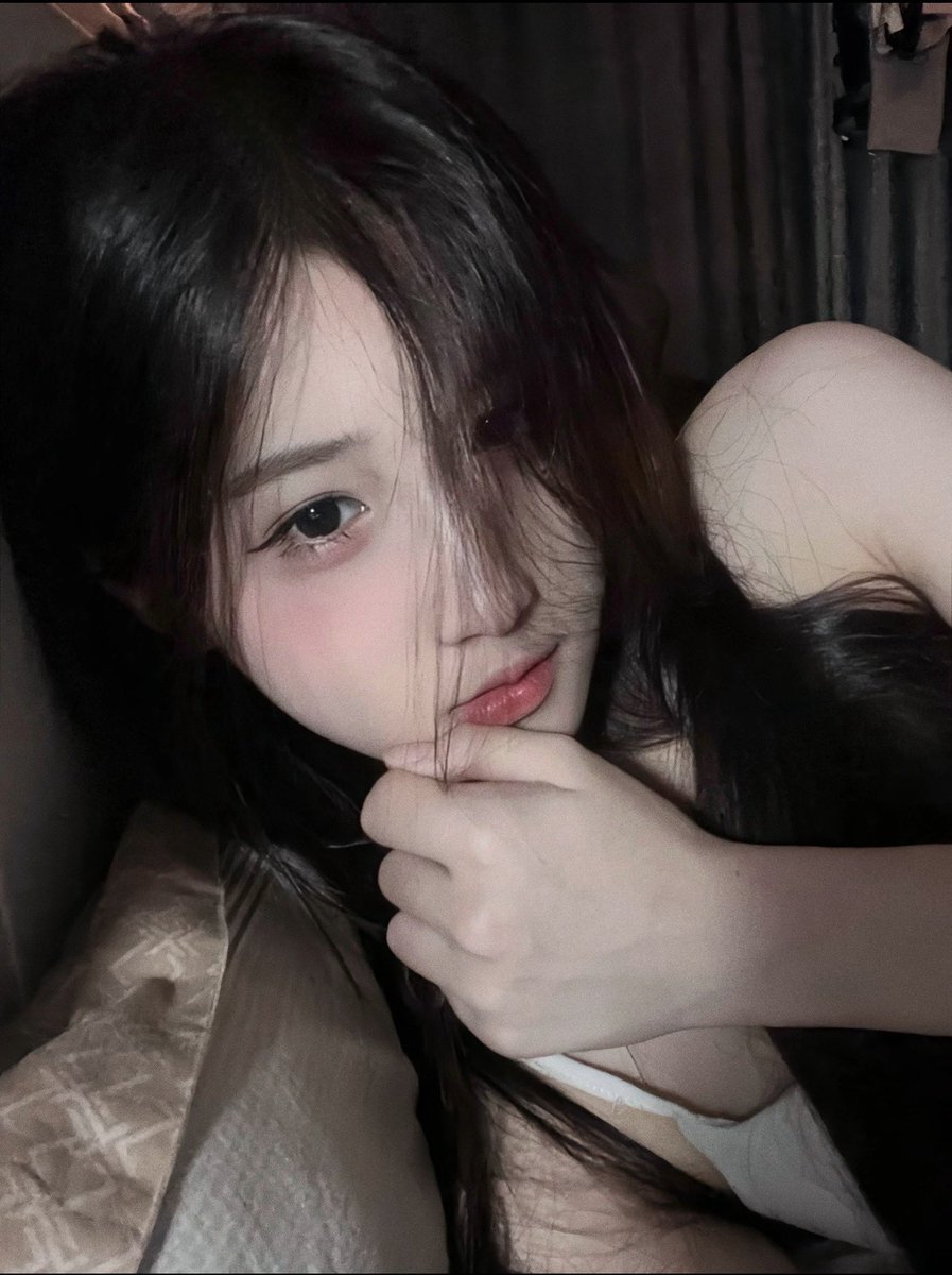 rhonda77wl2's tweet photo. 宅家里新拍的照片

谁要来锐评一下我11岁的粉福嘛 

真心给福（宠粉博主一枚）   🫣🫣

不要🚪  流言 1 我真的给 本人本人 https://t.co/3O4TODwtLj