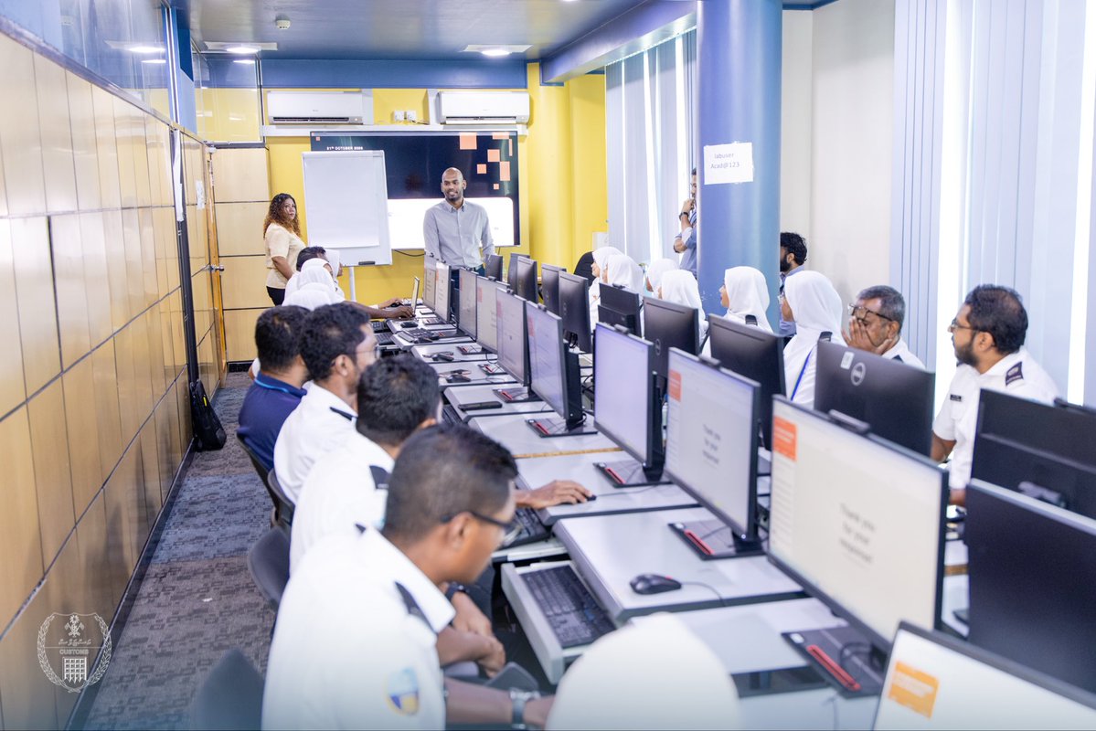 CustomsMv's tweet photo. “AI &amp; Digital Essentials: For the Workplace” training, organized by @mindcomdv under the national Digital for All campaign.

This three-day programme aims to strengthen officers’ digital &amp; AI literacy by equipping them to identify opportunities to apply these tools effectively, https://t.co/XvesLpwzYN