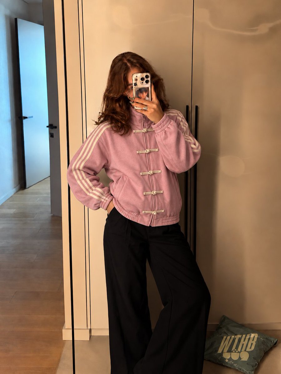 WthbStore's tweet photo. Pink and blue https://t.co/TYTg9y9oa7