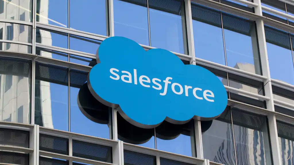 ComputerworldES's tweet photo. @SalesforceES adquirirá Braze por 5.660 millones de dólares para reforzar sus plataformas de datos e #IA con interacción en tiempo real con el cliente. El cierre se espera en su ejercicio fiscal 2028 y operarán por separado hasta entonces. https://t.co/a01ttdwndC https://t.co/lDtkLFZRaE