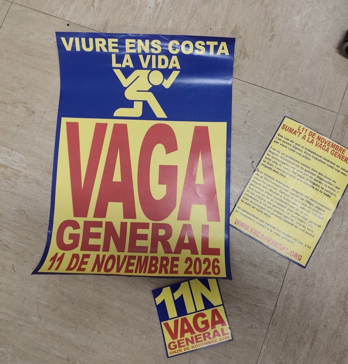 FtcPsmar's tweet photo. Direcció de RRHH de l'@hospitaldelmar comunica al Comitè d'Empresa que totes les octavetes, pancartes, cartells que estiguin fora de les "zones habilitades", quatre suros i ben amagats, seran retirades. No volen que informem com toca d'una VAGA GENERAL i de la vaga @UrgenPSMar https://t.co/LR3zvIPbDx