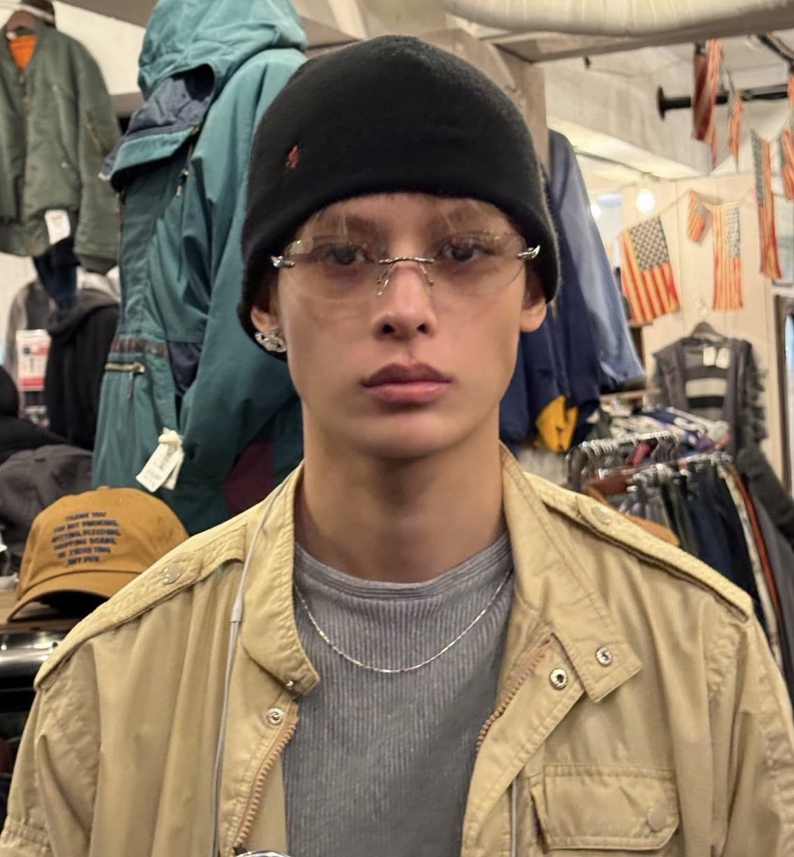 4yufaan's tweet photo. A James x Gentle Monster collection would be INSANE https://t.co/eXYB89WlPr