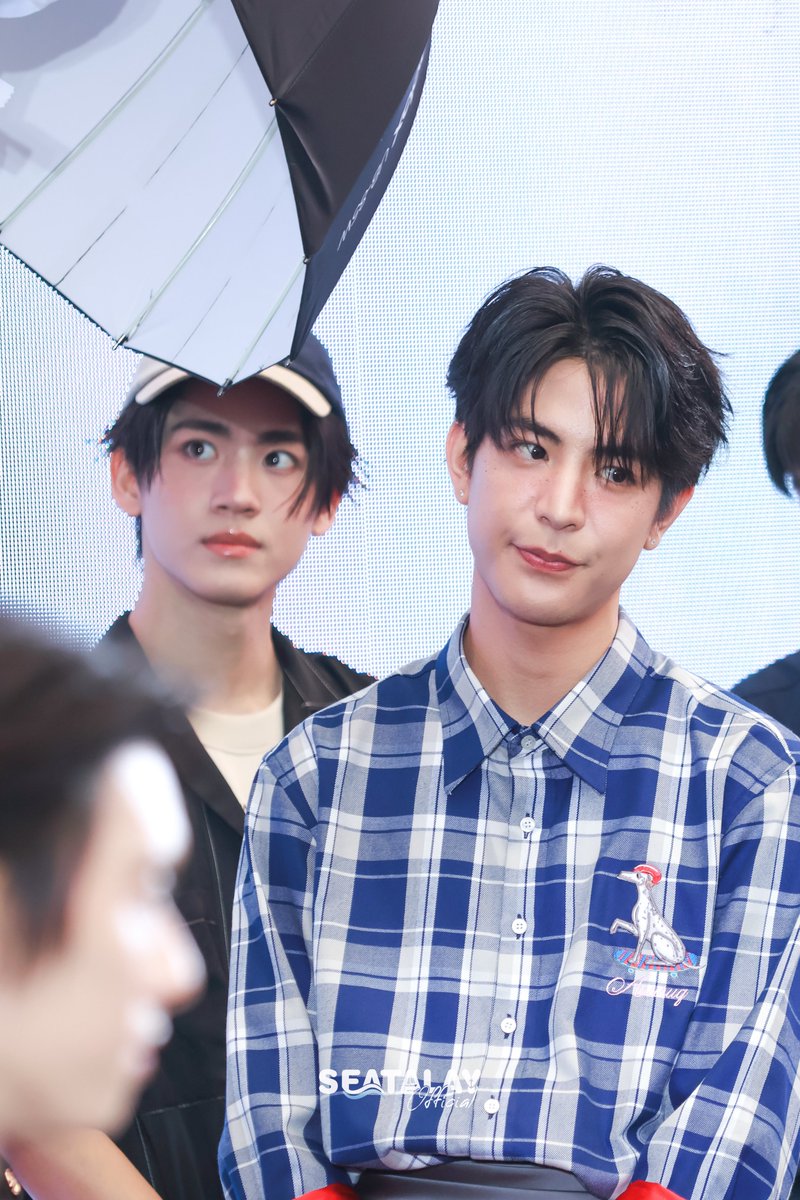 seatalayTH's tweet photo. มีเด็กแข่งกันแป๋วววว~ 👀✨️

SEAKEEN FREE TO BE EFW26

#SEAKEENatEFW26ICONSIAM
#ELLEFashionWeek2026
♡ #sea_ta_lay | @sea_ta_lay https://t.co/KQ2ZfVS7Pf
