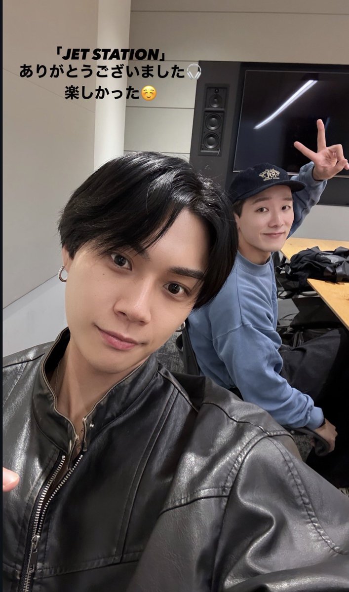 kzm_yuhi's tweet photo. #JETSTATION
途中寝そうになっちゃったけど
ターニングポイント曲とトーク聞けて楽しかったよ🥰ありがとう
おやすみ～ https://t.co/enFWIk4YXO