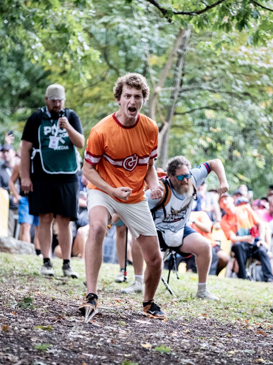 DiscGolfProTour's tweet photo. Kevin Huver appreciation post! 🫶📸🐐 https://t.co/DeSwEyXDER