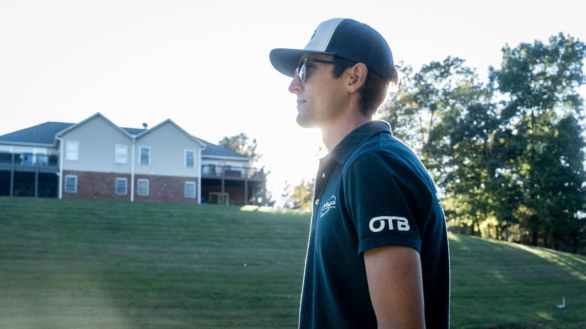 DiscGolfProTour's tweet photo. Kevin Huver appreciation post! 🫶📸🐐 https://t.co/DeSwEyXDER