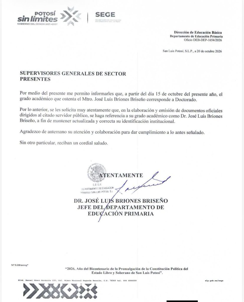 soymaestramiel's tweet photo. Que no le pongan Maestro, que ya es Doctor, aunque su redacción es de quinto nivel.

Funcionario de educación de #SLP  
exige por oficio que cuando se dirijan a él le pongan su grado académico que tanto le costó. https://t.co/DryWgEMX2g