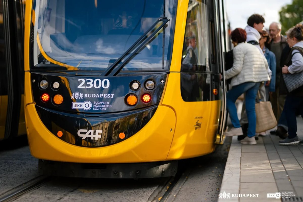 DNewsHungary's tweet photo. Budapest braces for major traffic chaos on 23 October: Roads closed, metro changes and tram disruptions #hungary #dailynewshungary https://t.co/ZRY05bwco5