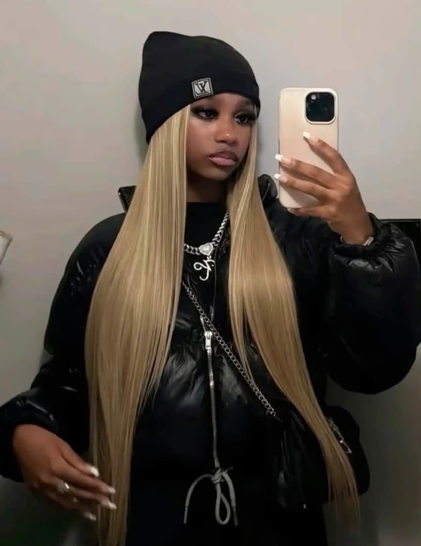 trendycentraal's tweet photo. I’m ready to get a bust down middle part.! Uggs and beanies are calling my nameee😩 https://t.co/qO1GjeYAjf