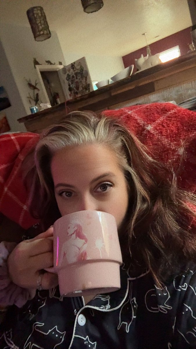 mitressMae85's tweet photo. Good morning! Say hi to me! 💕💕#selfie #cute #onlyfanbabe #onlyfans #cashapp https://t.co/e7Ei8jUsbt