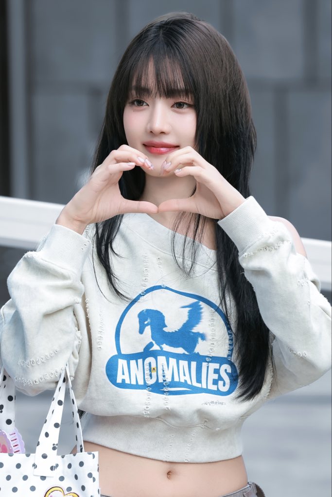 Nicha_Shaking97's tweet photo. Happy Minnie Day🎂

#MINNIE #민니 #มินนี่ #IDLE
#MinnieDayToTheMoon 
#밤하늘의_달보다_빛나는_민니 https://t.co/bDsATzO9IK