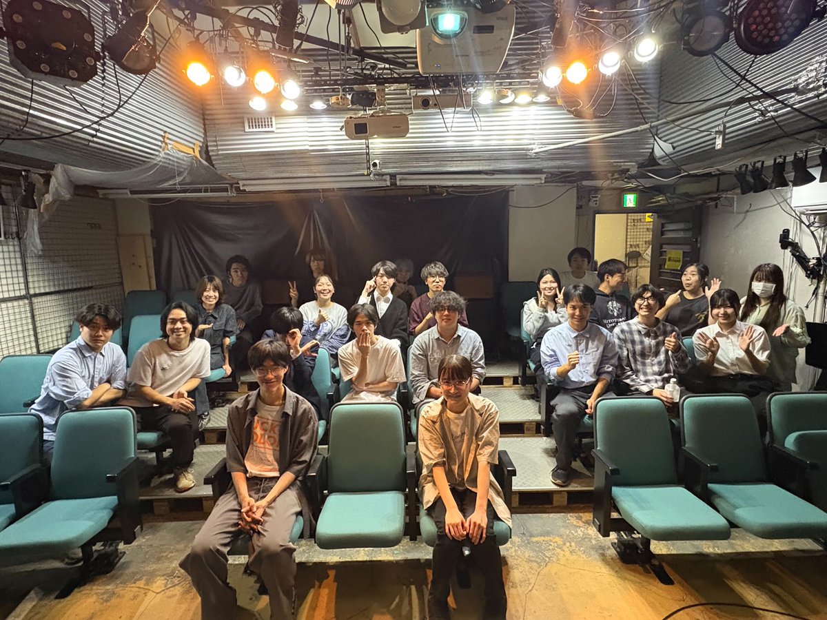 NAKAYAMEAT's tweet photo. 【終演】
第2回 ナカヤ×みーと肉汁ツーマンライブ
『もっともっと考えたくなる感じ』
ご来場ありがとうございました！
今後の2人の活躍にご期待ください！ https://t.co/WxoK12Ac3I
