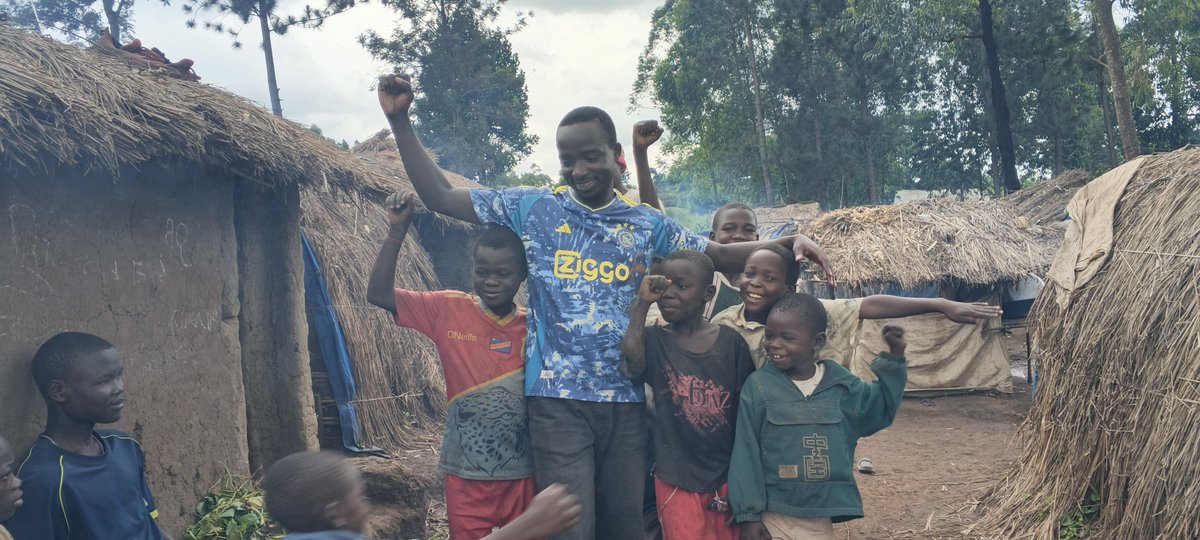 AlbertineGEF26's tweet photo. Behind every innocent smile is a story of pain, displacement, and lost childhood. These refugee children deserve more than survival—they deserve safety, education, love, and a future filled with hope. 🥺❤️ Every child deserves a place to call home. 🕊️ https://t.co/xK6rOjGP9S