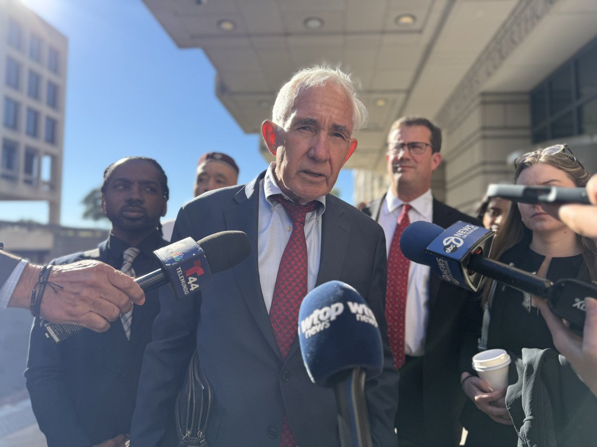 MikeMurilloWTOP's tweet photo. Outside court, White’s attorney Gary Kohlman accused prosecutors of targeting his client, calling the move “unprecedented” and “designed to leave Mr. White defenseless.” The judge didn’t take up White’s motions for acquittal or dismissal. @WTOP https://t.co/dpyalqyHZK