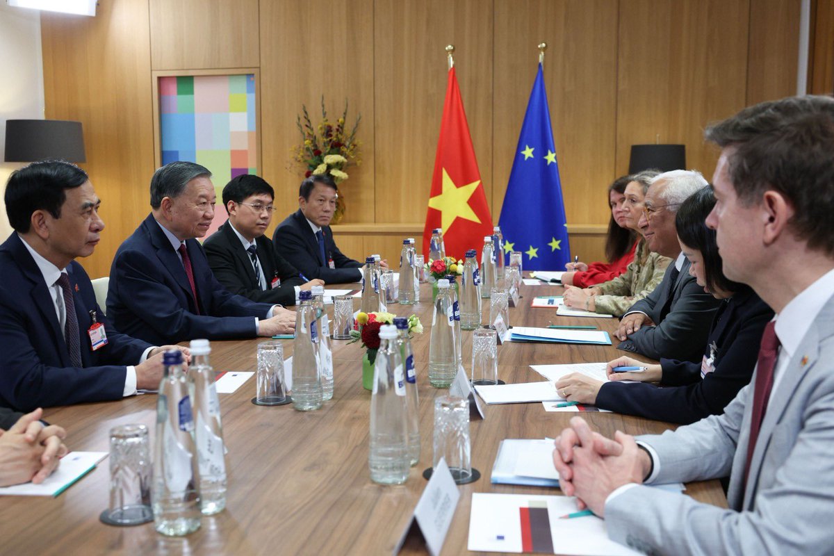 eucopresident's tweet photo. It was my pleasure to welcome President of Viet Nam, Tô Lâm, to Brussels. 

President Tô Lâm’s visit today follows my visit to Hanoi in January of this year, when we elevated the relationship between the EU and Viet Nam to a “Comprehensive Strategic Partnership”. 

In an uncertain world, the EU and Viet Nam are proving that reliable and predictable partnerships matter. 

In spite of our geographical distance, we share the same vision to defend multilateralism and uphold the international rules-based order.  

We are now focused on developing our partnership further and investing in each other’s future: on green transition, critical raw materials, technology and innovation, strategic infrastructure and other sectors.