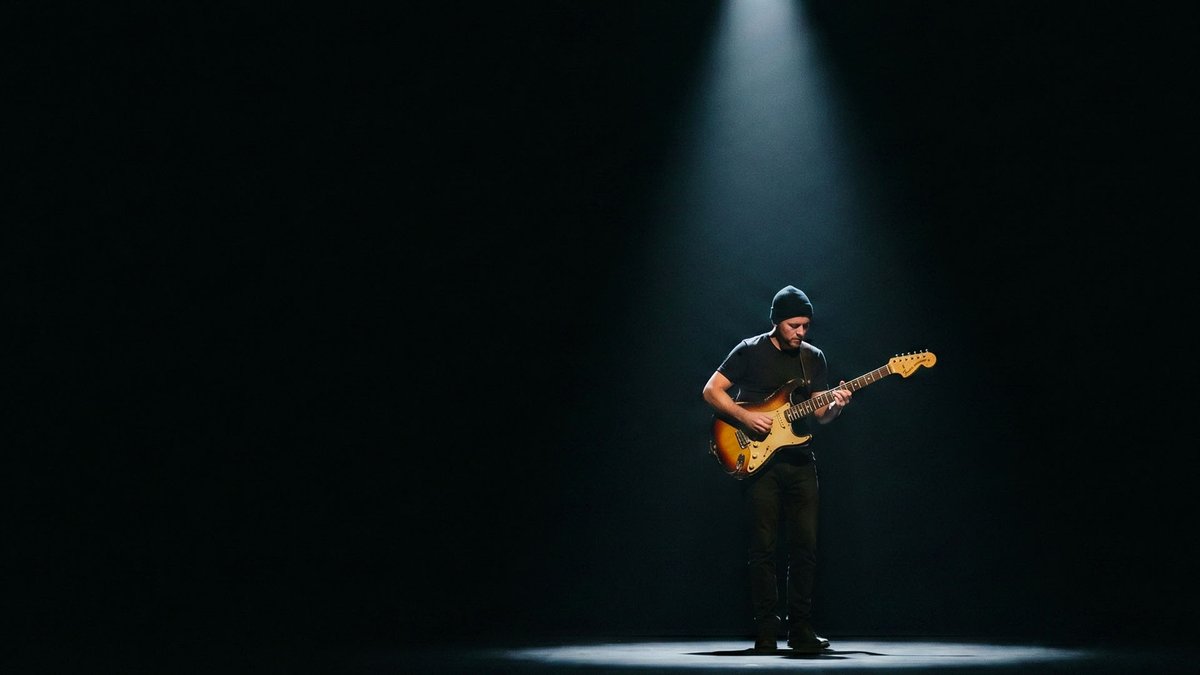 TrueFireTV's tweet photo. Slow blues is the ultimate honesty test for a guitarist. There is nowhere to hide. How to solo with bends, dynamics, and the power of space. https://t.co/rbDDjsSDjc https://t.co/1jI24vuvZC