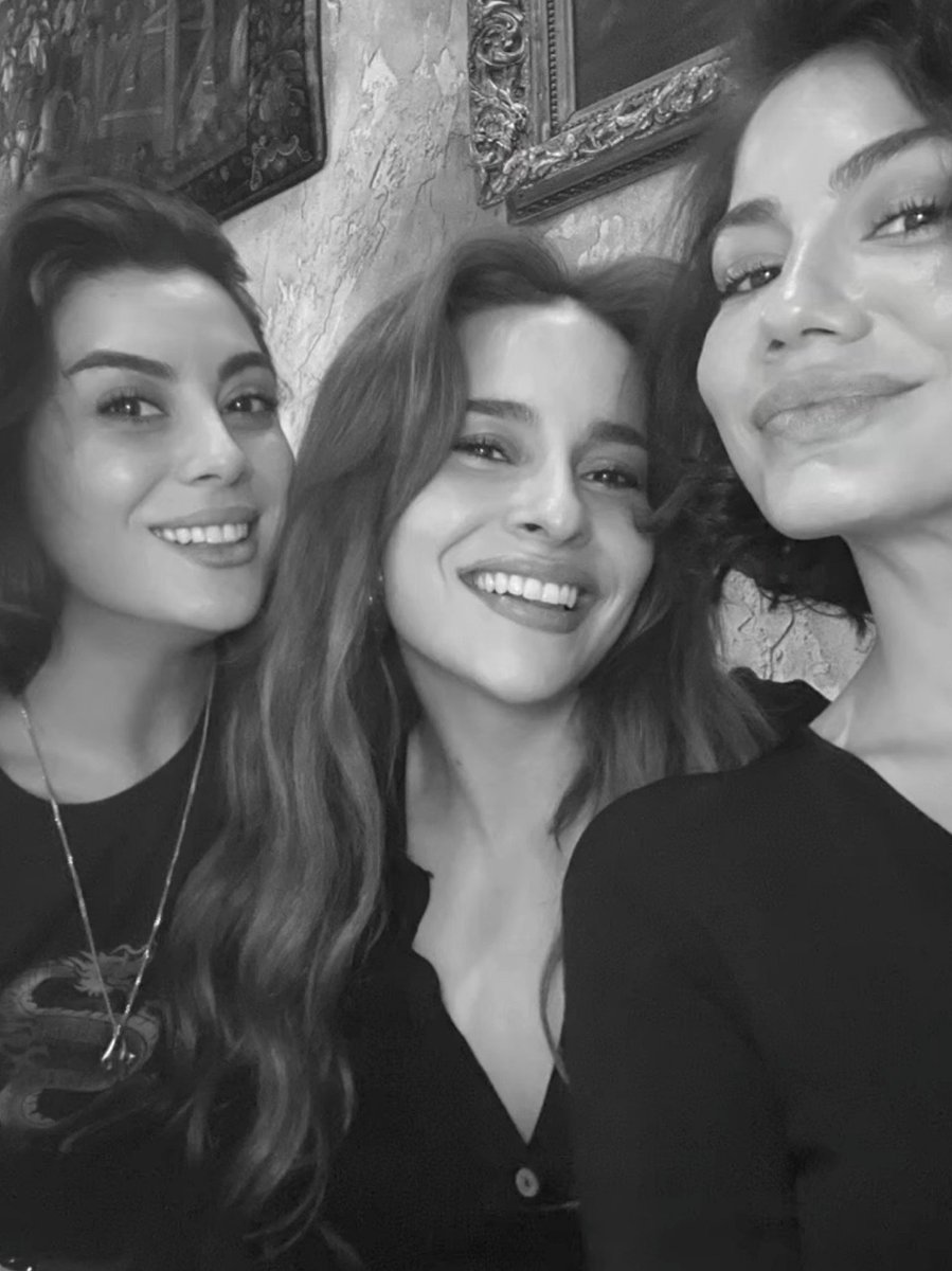 Demet92ozdmr's tweet photo. 🤍 https://t.co/JMFJhsK4aN