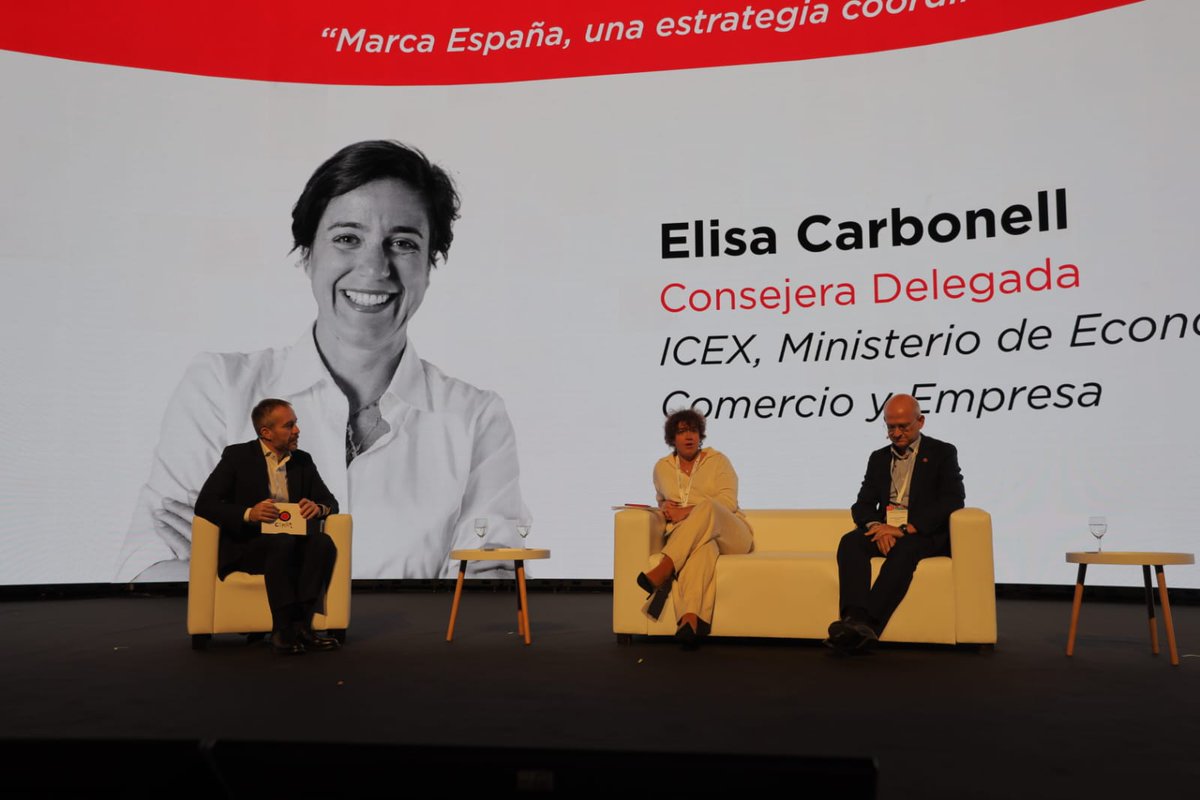 ICEX_'s tweet photo. Administraciones Públicas y empresas vinculadas al sector turismo se han dado cita en la VI Convención TURESPAÑA celebrada hoy en Zaragoza, con la presencia de destacados representantes institucionales como:

Jordi Hereu, ministro de Industria y Turismo
Jorge Azcón, presidente de Aragón
Natalia Chueca Muñoz, alcaldesa de Zaragoza
Eduardo Santander, CEO y Executive Director de European Travel Commission Terry Dale, presidente y CEO de la United States Tour Operators Association (USTOA)
Mark Tanzer, chief executive de The Travel Association (ABTA)

El encuentro ha permitido celebrar una Mesa redonda sobre la temática: "Marca España, una estrategia coordinada". Moderada Miguel Sanz, Director General de Turespaña  , con la presencia de Elisa Carbonell Martín, consejera Delegada de @ICEX_  y el Director General de Alimentación del Ministerio de Agricultura, Pesca y Alimentación (MAPA), José Miguel Herrero Velasco.

En el caso del turismo, España ya no ofrece el tándem de sol y playa barato, sino que compite en segmentos y productos de calidad que transforman la industria y muchos destinos.

Es el momento de  posicionar la Marca España en este lugar llamado “Triple AAA” con los valores y atributos que proyecten este salto de posicionamiento y refuerzo de la Marca España.

📢Para dar respuesta a este punto, Elisa Carbobnell, declaró:

"Poniendo en valor el talento español. Nuestras empresas combinan de manera muy sólida calidad, fiabilidad y diseño, además de capacidad para innovar y adaptarse a las nuevas tendencias globales como sostenibilidad, o digitalización y a los imprevistos".

🎙️Pero hay que revalorizar todo ese bagaje, durante mucho tiempo el ‘Made in Spain’ nos ha servido para decir dónde se fabricaba un producto, Pero ahora queremos conseguir que también diga cómo se piensa, cómo se diseña, cómo se innova y qué valor aporta.

🎤 Que cuando alguien vea un producto español no piense únicamente en su lugar de fabricación, sino en el talento, la calidad, el diseño y la innovación que hay detrás”.Nuestro trabajo consiste en crear valor a partir de la imagen país, prestando servicios que reducen los costes y las barreras a la internacionalización.

En lo que respecta el sector turístico y traveltech, se han transformado la inteligencia de mercado en actuaciones concretas para generar oportunidades de negocio para nuestras empresas:

🏖️ ¿cómo se logra que turismo, alimentación, exportación e imagen país se refuercen mutuamente para proyectar un mensaje coherente en los mercados internacionales?

📍La  campaña como Spain Up Your Life no pretende vender un producto concreto sino crear un contexto más favorable para que las empresas españolas de todos los sectores puedan vender más y mejor. Las empresas son las que hacen negocio, pero las instituciones deben contribuir a que ese negocio sea más fácil.

Esta y muchas otras conclusiones se compartieron para dejar clara una idea.

La Marca España aunque adapte sus estrategias  según los mercados, siempre debe vender calidad y excelencia.

Amplia aqui más información: 
https://t.co/Bm5gJiV8k3