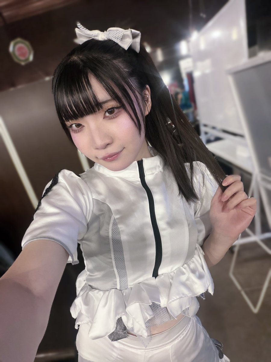 SOMO2_nari's tweet photo. ヤバスギルkill ありがとうございましたჱ̒ ᴖ⩊ᴖ ） 

ソモちょっと異端ぽくない！？とドキドキしつつも超わくわくで挑んだライブだったよ みんなのいっぱい楽しんでる姿が見られてよかったほんとに！

名古屋さいこ~~ だいすきだなぁ また来ますね来月 まっててねᐢ ɞ̴̶̷  ̫ ɞ̴̶̷ ᐢ⟡.· https://t.co/KJnglCGFxY