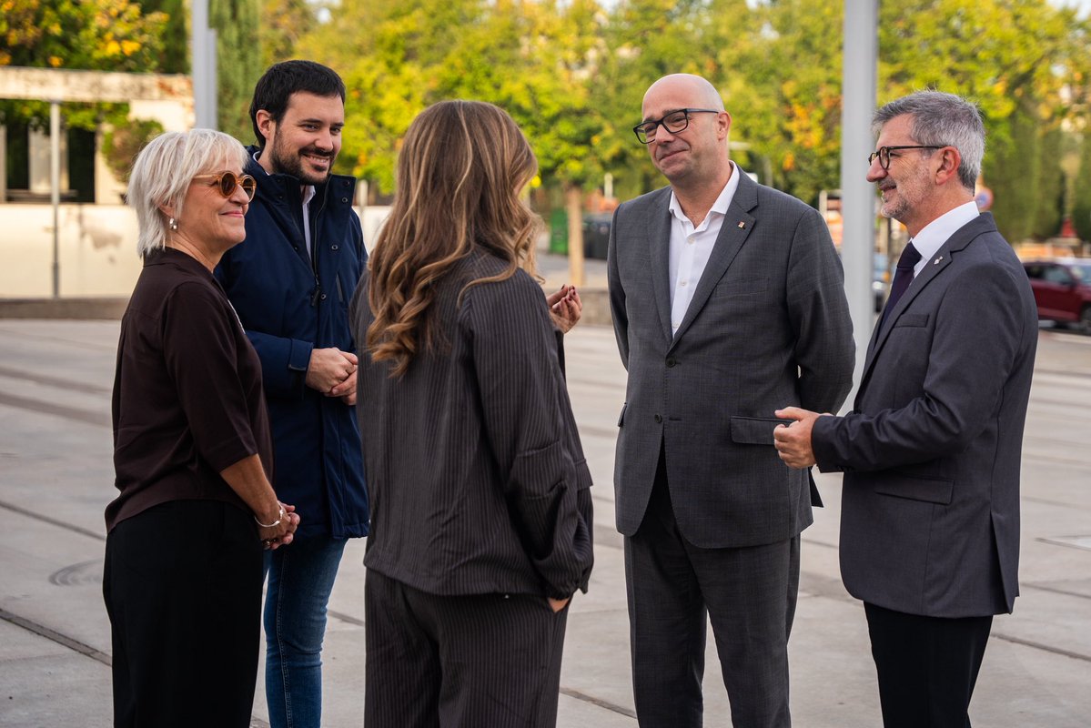 dsocialscat's tweet photo. 🧩 L’evidència i el coneixement són claus per millorar l’atenció precoç.

El conseller Raúl Moreno ha inaugurat la X Jornada Compartint Coneixement de la @UCCAP_, a Sant Cugat, per compartir bones pràctiques i avançar cap a intervencions de qualitat, adaptades als infants i les seves famílies.