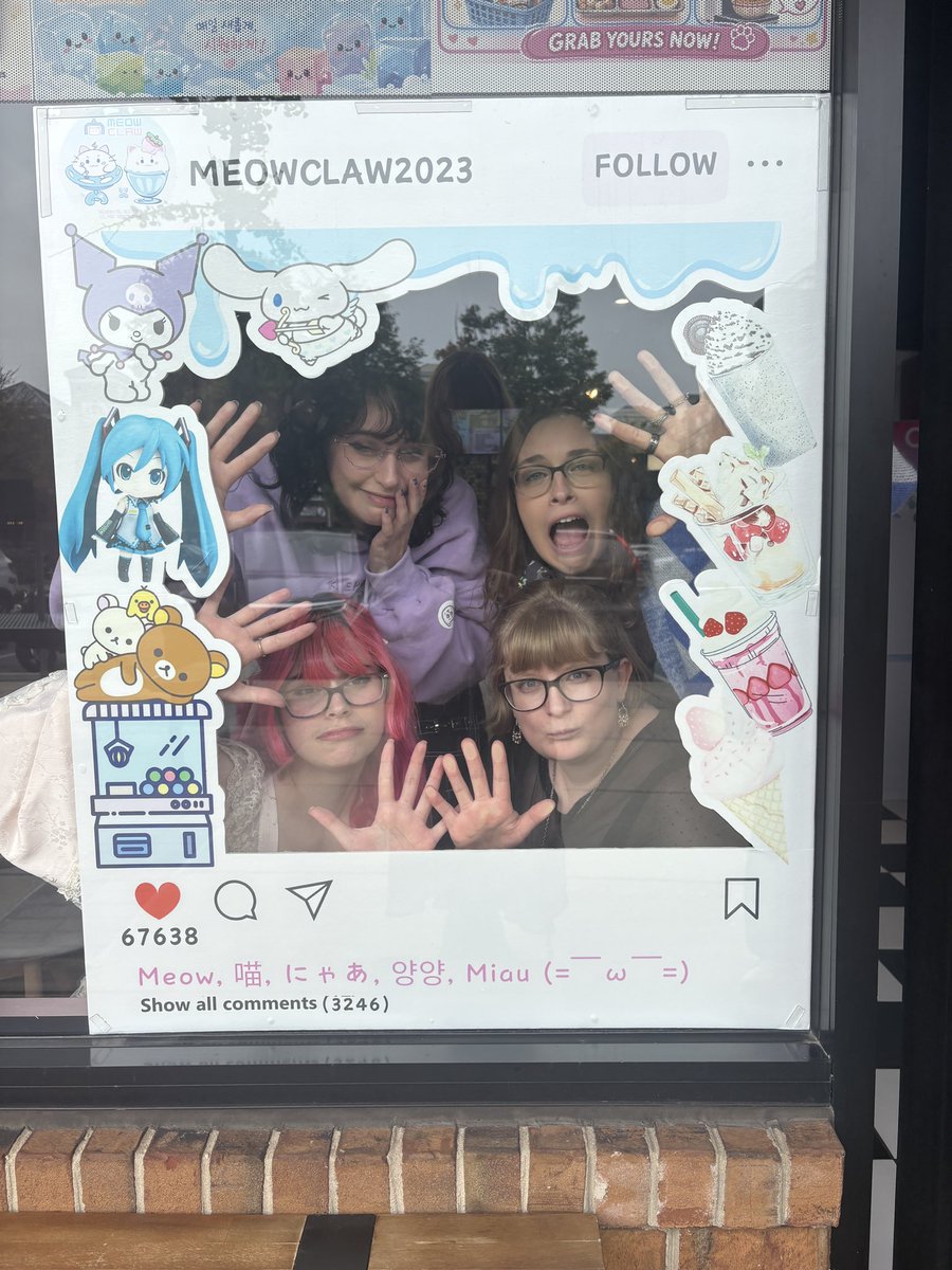 lostdest_info's tweet photo. Did you know that if you stop at @MeowClaw2023 and you mention your favorite #FOURBARDS (us, Lost Destination.!!), you can receive 10% off EVERYTHING in the arcade and cafe? Including tokens for their adorable purikura! #collab https://t.co/vJ1C5nsvCl