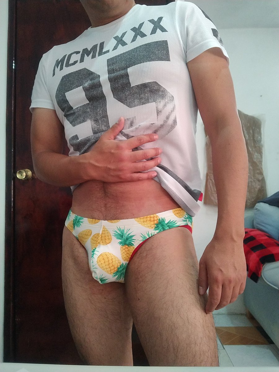 machones14's tweet photo. Bikini piñas disponible https://t.co/0UGimdtL1x