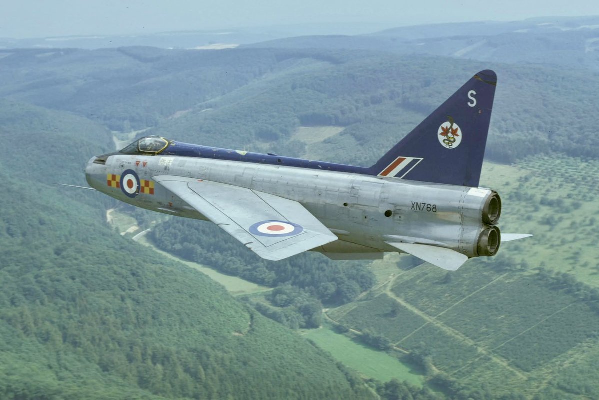 BlickyIan's tweet photo. Low level air defence - highly dangerous sport - or in modern speak high octane high adrenaline- we had pretty strict rules about bank angles and nose below the horizon - never really scared myself at low altitude I think the adrenaline kept me safe https://t.co/1CN0bGImtC