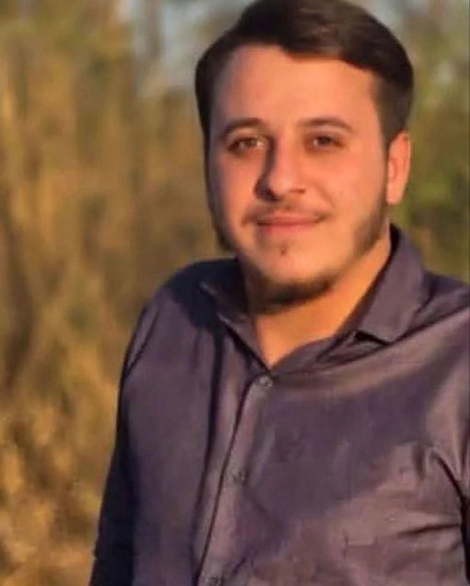 warfareanalysis's tweet photo. ⚡️Syrian sources:

2 Syrian Internal Security personnel killed in clashes with an ISIS cell in Rankous, Damascus countryside.

Weapons and explosive devices found in the possession of the ISIS cell were seized following the security operation and raids on their hideouts.(photo 4) 

Names of the Syrian Internal Security personnel killed: (photos 1-2) 

1- Muhammad Abdul Karim al-Toum
2-Talal Abdullah Quwaider