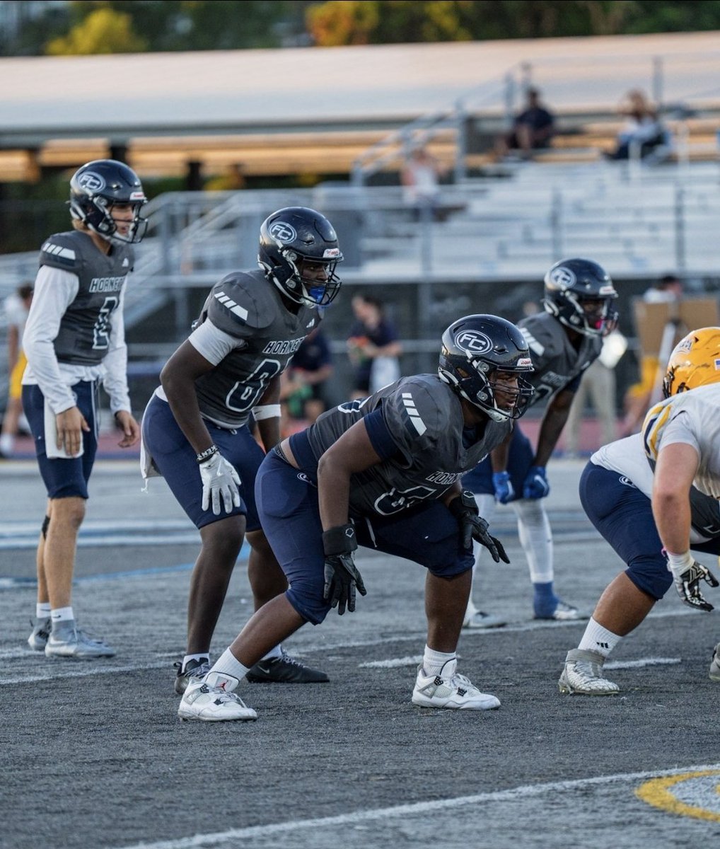 CoachAustinFC's tweet photo. Fullerton College Prospect List Available! DM me for your copy. 6'6 True Freshman OT King Jackson @RealKing65 has all the tools to make a impact at the D1 level. https://t.co/6lRbwarIxA