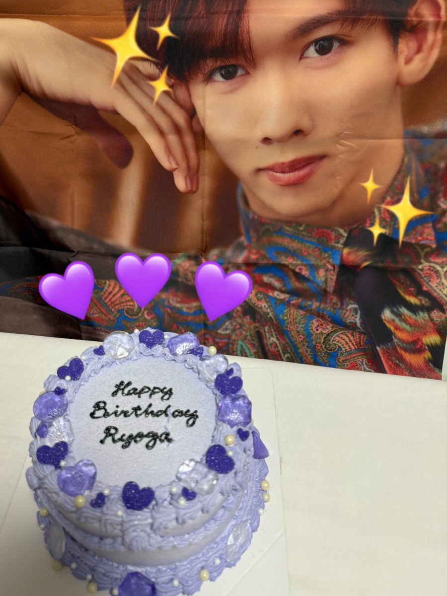 3_purple1994's tweet photo. HAPPY BIRTHDAY リョウガさん🎂💜
健康で楽しい1年になりますように✨🎶
今年も世界一らぶちですよー(^o^)💜🎶

#HAPPY_RYOGA_DAY 💜 https://t.co/aO7jCCCbvN