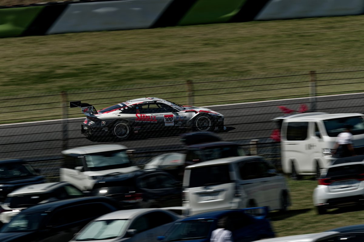 nico_moto's tweet photo. SuperGTオートポリス戦の写真取り込みと軽い現像がやっと終わった、練習走行では良い感じの流し撮り出来たし、予選では推しのチームが1番取るし、決勝も別の押しチームが優勝するわで楽しかったわ https://t.co/huufwCw7GZ