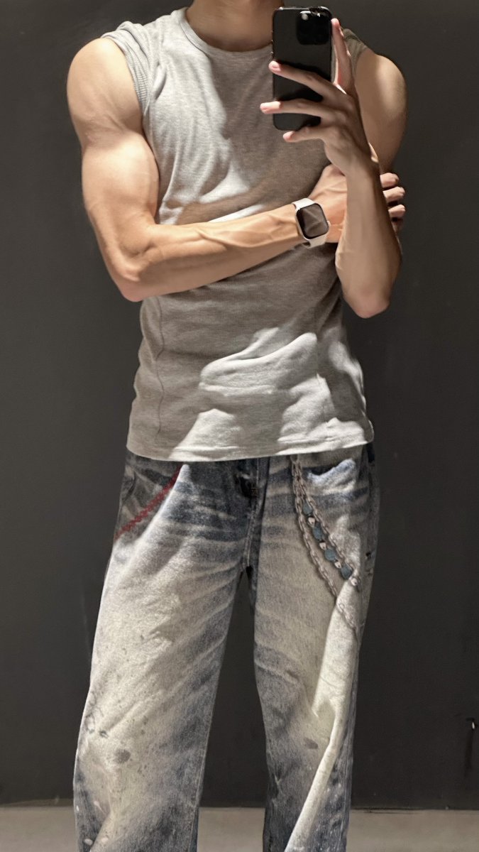 lalalandyu46's tweet photo. 不开心就回来靠靠 https://t.co/eFFXcMHAZM