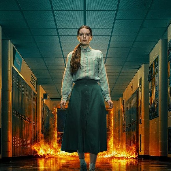 poptime's tweet photo. "CARRIE" foi renovada para a 2ª temporada pelo Prime Video. https://t.co/3OkViD125q